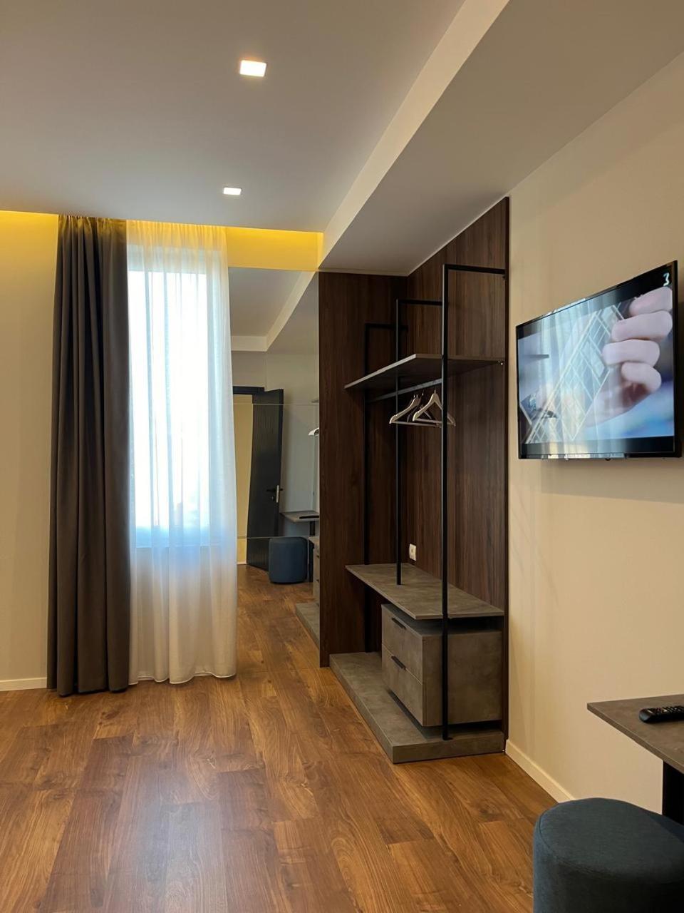 North Alb Hotel Shkodra Exterior foto